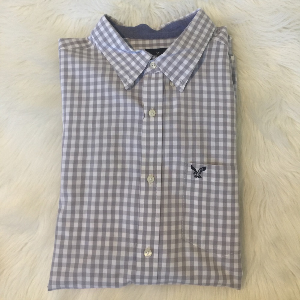 Gray American eagle button down shirt